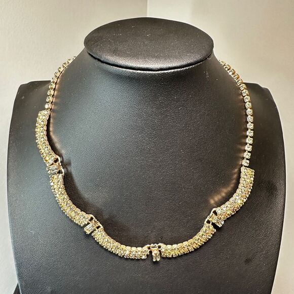 16" all gray pave and AB rhinestones and gold tone statement necklace! - Picture 14 of 17